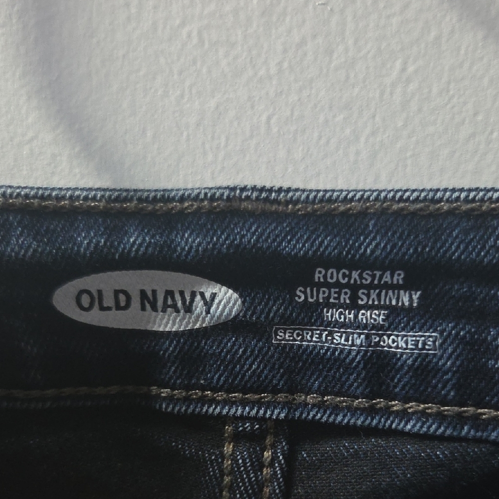 Old Navy Midnight Blue Ripped Skinny Jeans - Picture 3 of 3